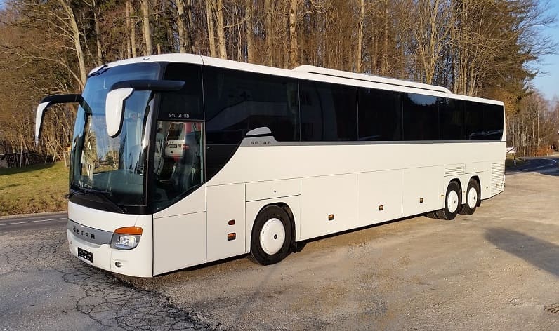 Italy: Buses hire in Basilicata in Basilicata and Italy